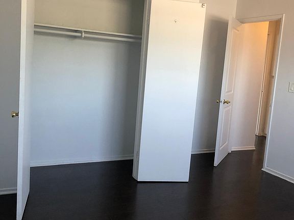 4th image of 4047 W 23rd St #304