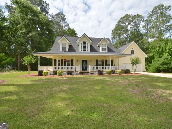 6521 Larch Ln, Eastman, GA 31023