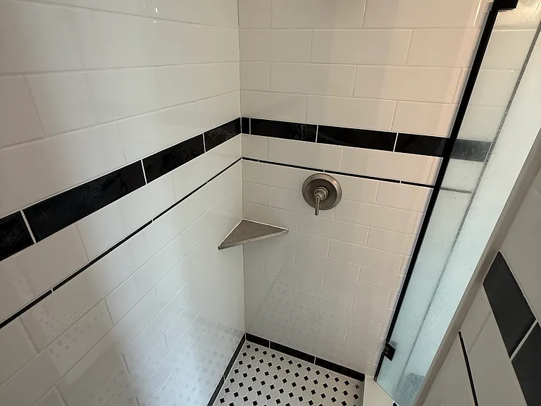 500 Stuart Ave #4 — Photo 4