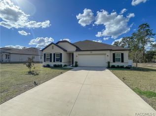 2 Chrysanthemum Ct, Homosassa, FL 34446