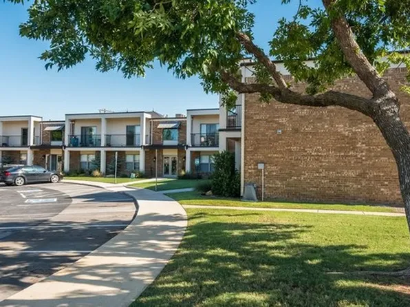 The Terraces at Lakehurst