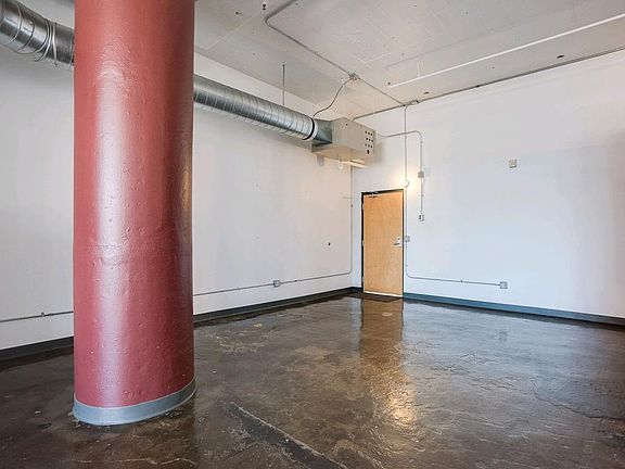 3rd image of 500 Robert St N Unit 509