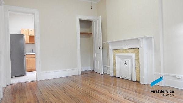 2nd image of 24 W 89th St APT 3B