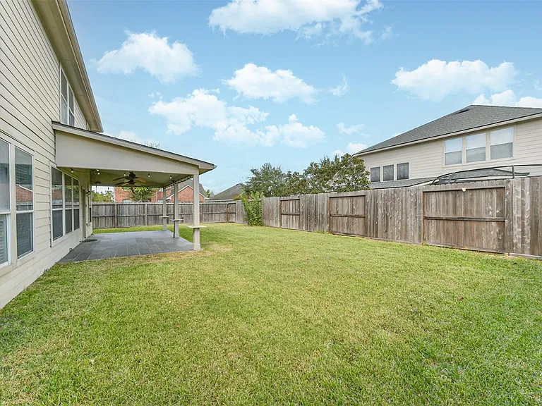 2601 Hewn Rock Way — Photo 33