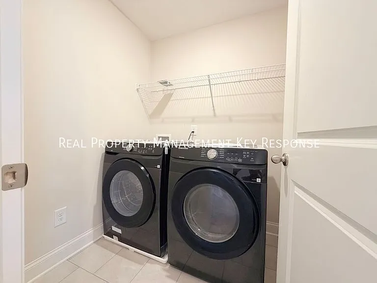 105 Cryer Dr — Photo 23