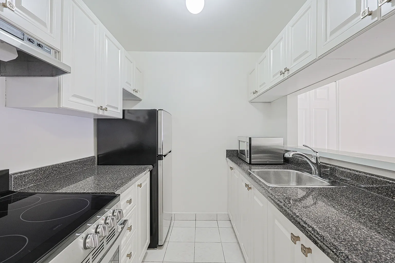 485 Kingston Rd #1500822 photo 1