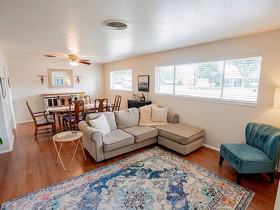 5th image of 1601 Cimmaron Dr