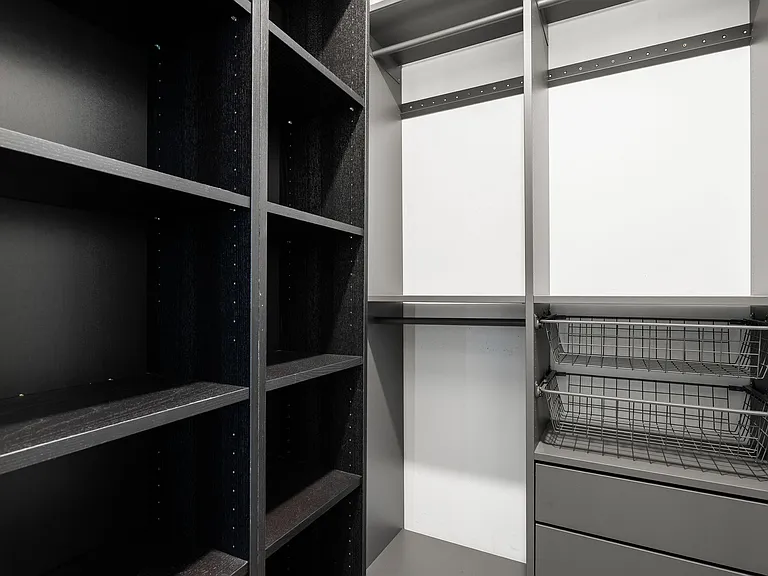 321 W Broadway #1 — Photo 16