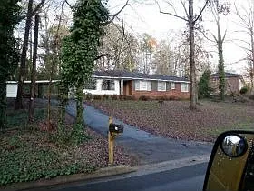 214 Sherwood Dr photo 1