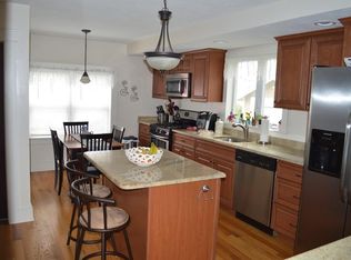 20 Fairview Ave, Taunton, MA 02780