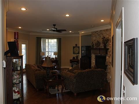5th image of 1000 Ellison Park Cir