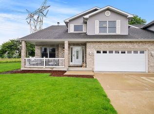 26313 S Magnolia Ln, Channahon, IL 60410