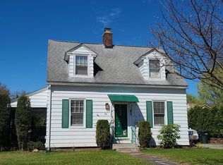 26 Grandview St, Springfield, MA 01118