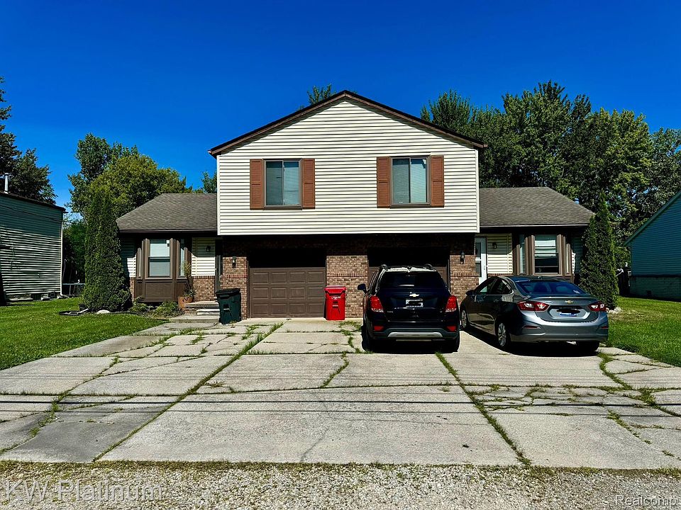 1st image of 27107 Campau Ln
