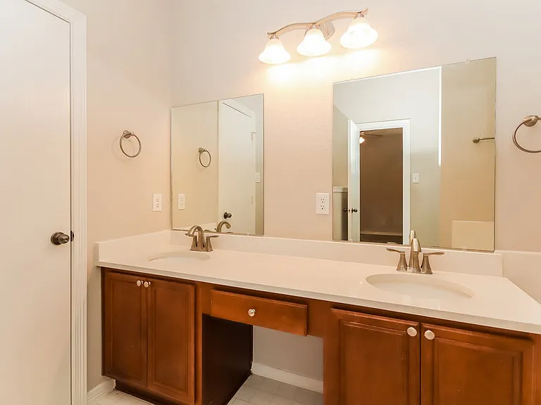 32103 Sue Ln — Photo 12