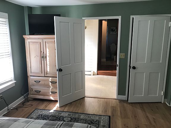3rd image of 4 Tanyard Ln Floor 1