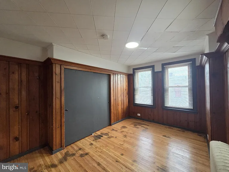 633 E Allegheny Ave — Photo 33