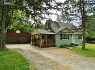 15149 Roach Dr, Linden, MI 48451