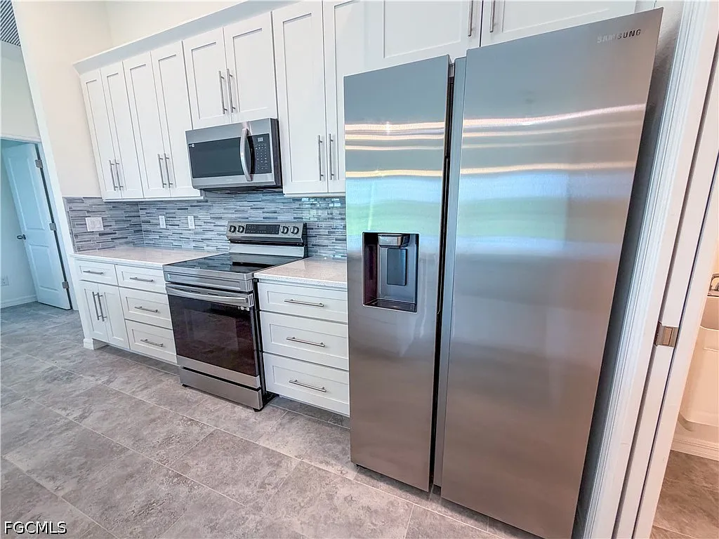 4 bed, 2.0 bath, 1787 sqft, $2,000 — Photo 2