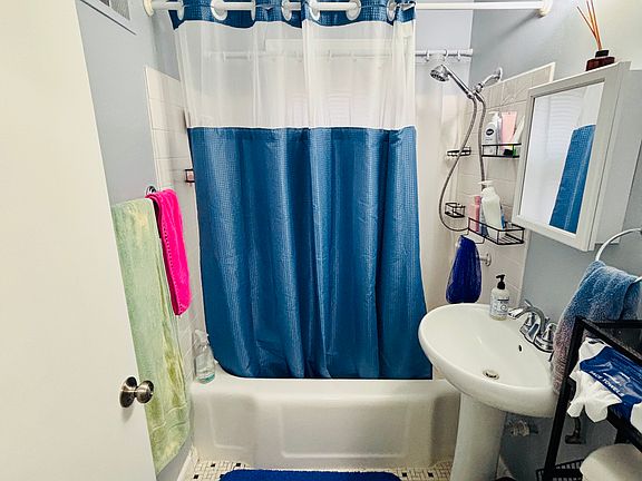 2nd image of 5315 W Wisconsin Ave #1