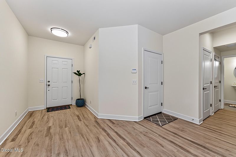 5th image of 63 Hillard Lane