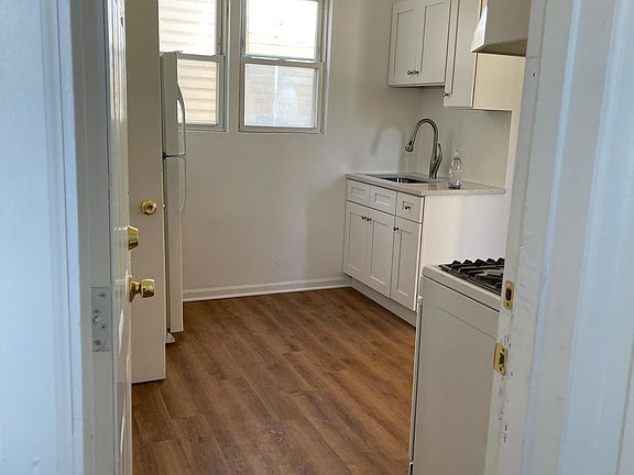 5th image of 8632 S Baltimore Ave #3