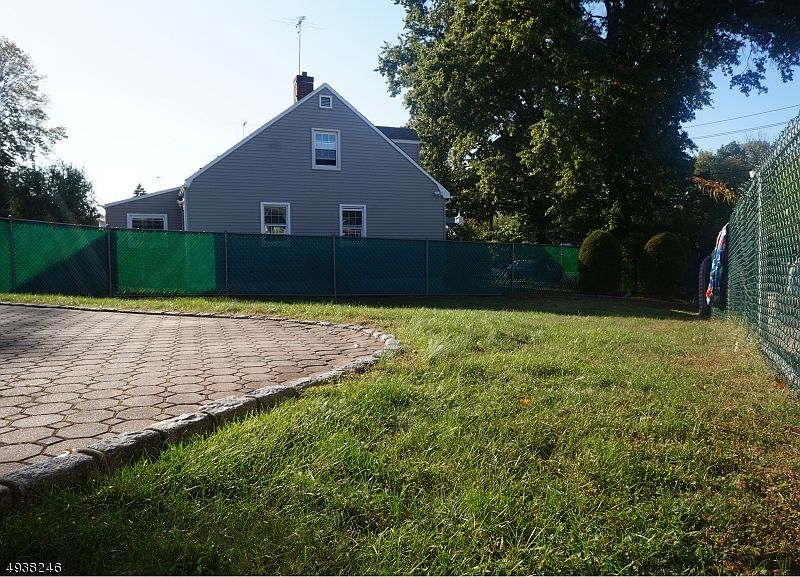 2nd image of 238 Browning Ave