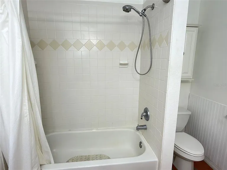 414 Ulelah Ave — Photo 16