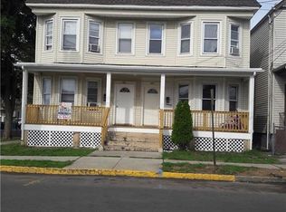 207 Meade St, Perth Amboy, NJ 08861