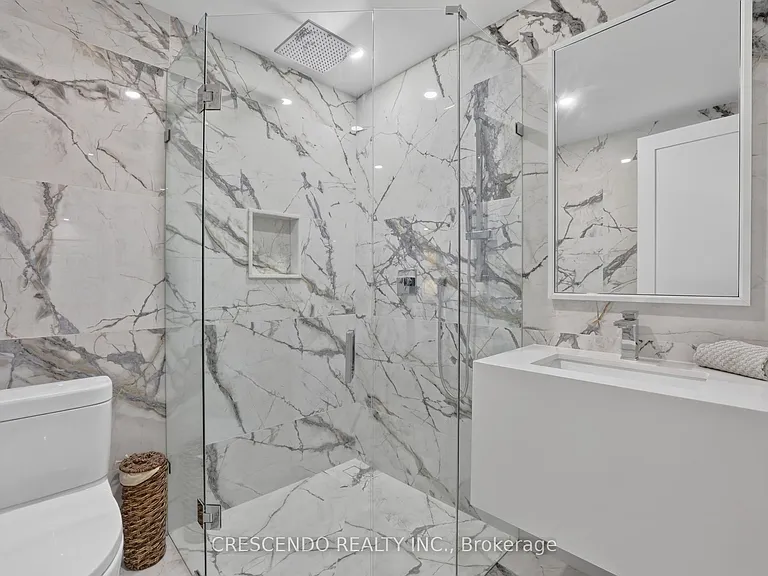 15 Southbury Manor Dr — Photo 30