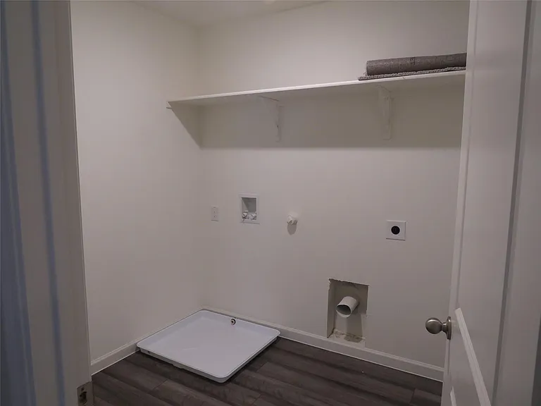 611 Delaware Ave — Photo 23