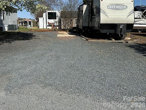 2nd image of 109 Gregory Dr