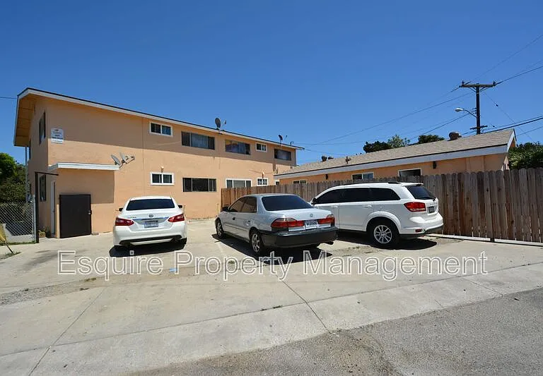 951 W Cedar Ct #1 — Photo 12