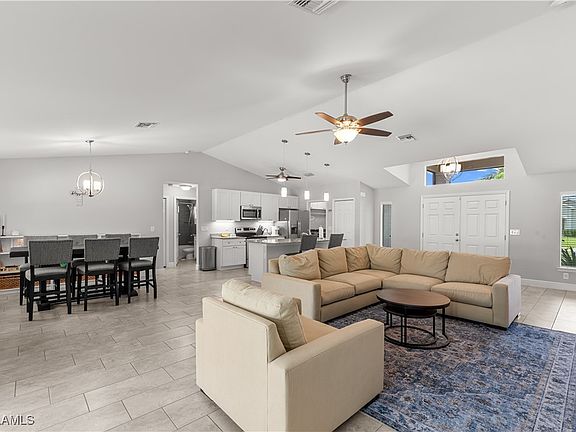 3rd image of 2211 SW 25th Terrace Cpe