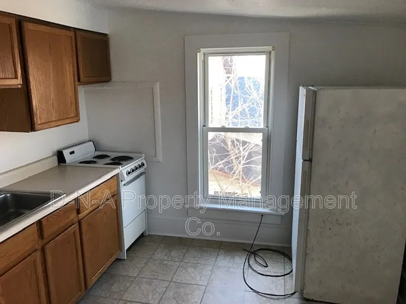 1 bed, 1.0 bath, 700 sqft, $1,150 — Photo 3