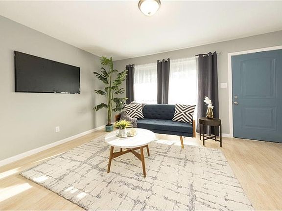 4th image of 2610 Ektom Dr APT C