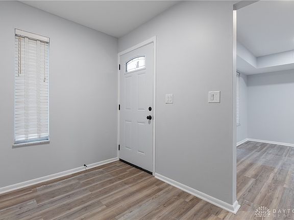 3rd image of 4645 Merrick Dr