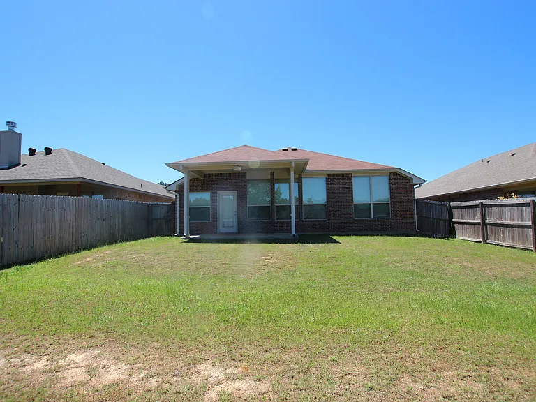 19993 Meadow West Ln — Photo 25
