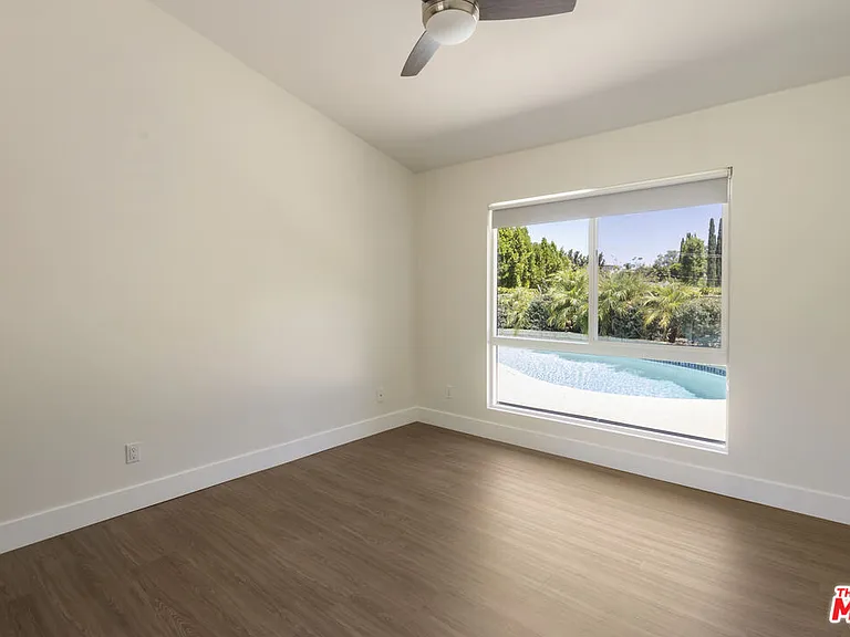 22427 De Kalb Dr — Photo 27