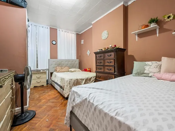 48 Vansiclen Avenue image 17 of 27