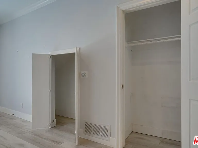 1034 S Shenandoah St #2 — Photo 11