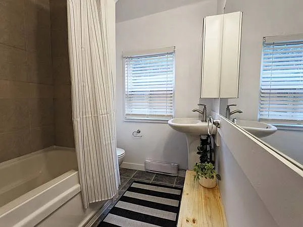 229 Wellington St N #2 — Photo 6