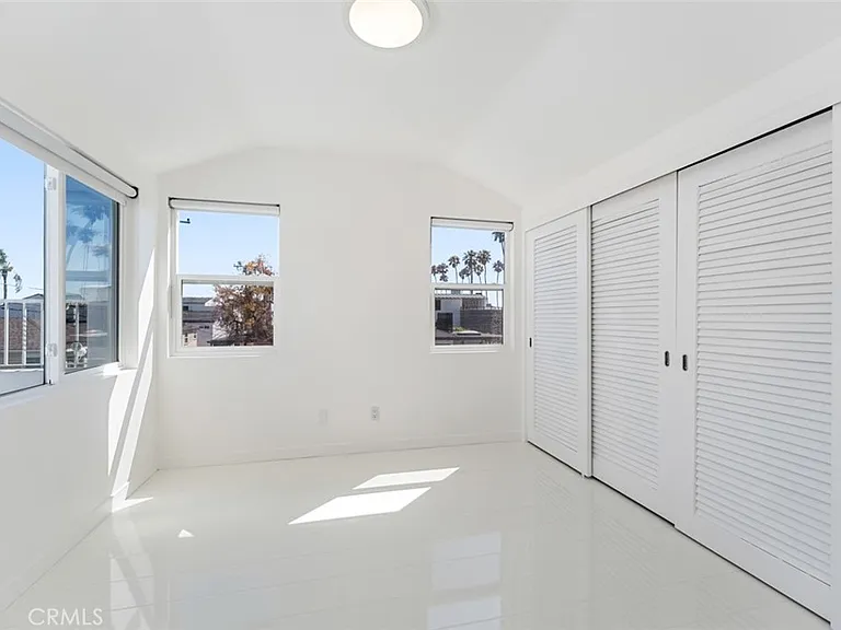 2830 2nd Ave — Photo 32