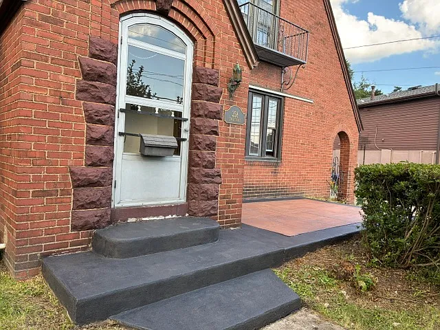 358 State St — Photo 2