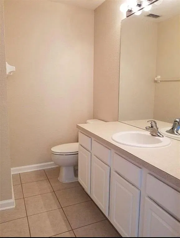 2 bed, 2.5 bath, 1074 sqft, $1,750 — Photo 2