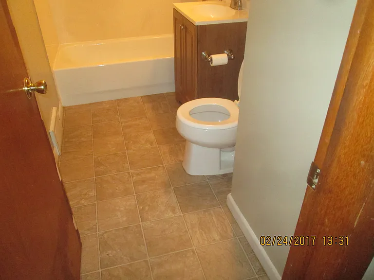 700 Savannah Dr — Photo 8