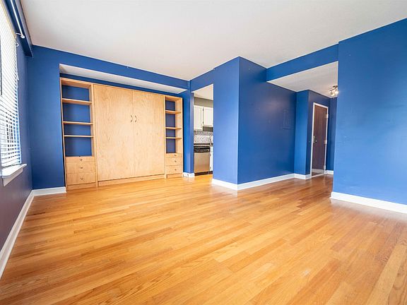 5th image of 109 N Main St APT 507