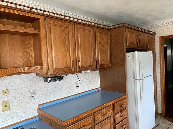 5th image of 808 Odell Ave