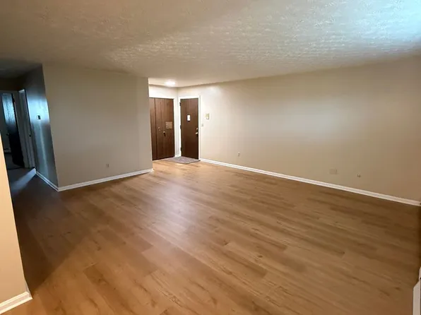 6316 Tippecanoe Rd #1, Canfield, OH 44406