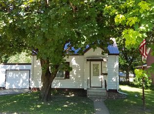 117 Hoyt Ave, Springfield, MN 56087